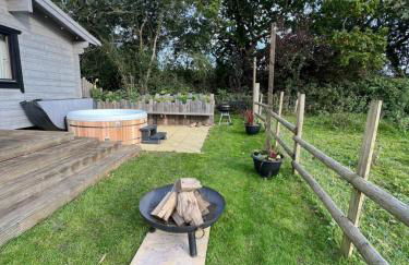 The Alpaca Cabin - Photo 35