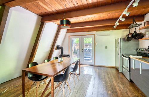 Modern A-Frame Cabin in the Woods - Foto 22