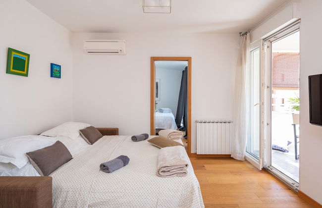 Modern apt With Terrace 4 min Walk to the Beach - Foto 2