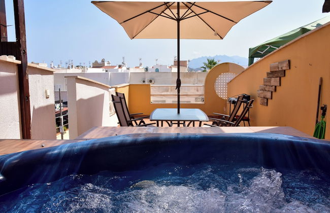 Manzanilla Penthouse, Private Jacuzzi & 5min Beach - Foto 1