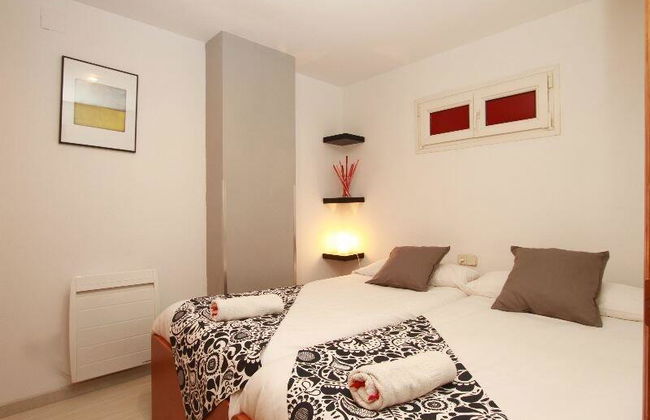 Inside Plaza Sierra Nevada - Foto 25