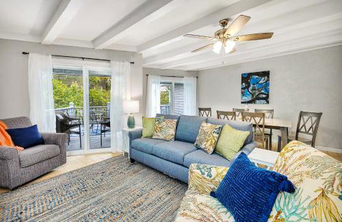 Steps to East Beach & Pet Friendly w/ 2 King Beds - Foto 1