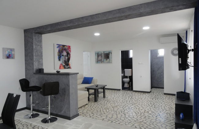 Petrovac Holiday House with pool - Foto 10