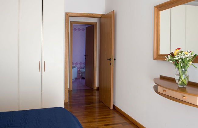 Kristall Lago Residence - Photo 8