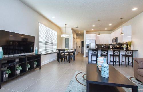 Beautiful House, Private Splash Pool, Balcony Off Master Suite, Free Wifi!!! 3 Bedroom Townhouse by RedAwning - Foto 56