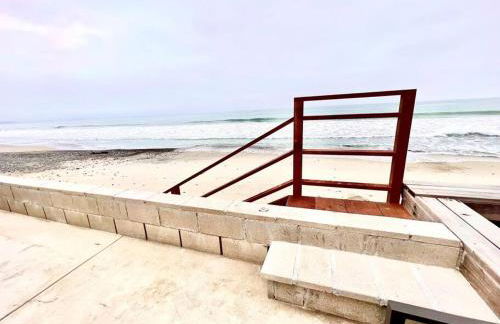 ON THE SAND!! Private Beach! OCEAN FRONT HOT TUB!! - Foto 37