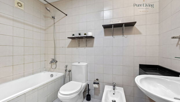 Cozy 1BR-Balcony - Walk-in to JBR beach - Foto 5, Baño