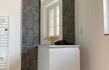 LE REPAIRE DU CLAIN gîte 4 étoiles pour 14 personnes avec piscine proche du Futuroscope - Foto 52