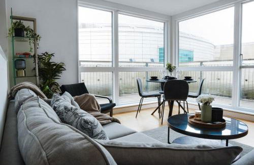 Chic 2BR City Centre Balcony Near Victoria St - Foto 11