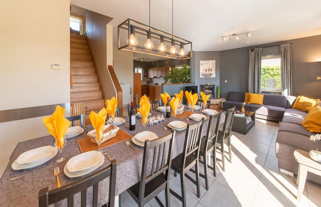 Detached House with Sauna & Hot Tub near Ski Resort & Nature Park - Photo 31