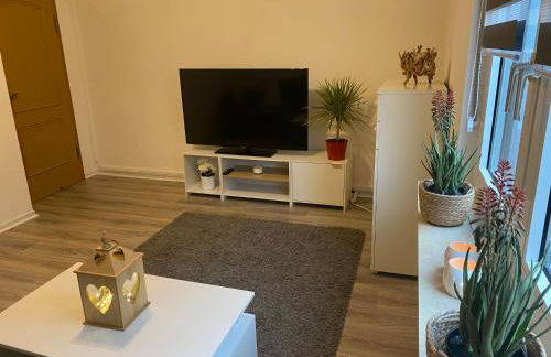 Schöne Ferienwohnung mit Terrasse, nur 2 Minuten zur Autobahn - Foto 16