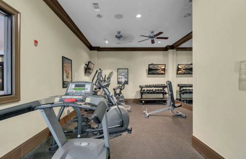 Chic 2BR- Pool,Gym,Pkng,Near BOK Ctr&Arts Dstrct - Photo 56