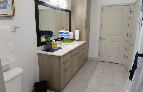 Cosmic Serenity Retreat 1BD Lux King in Southeast Jax - Foto 40