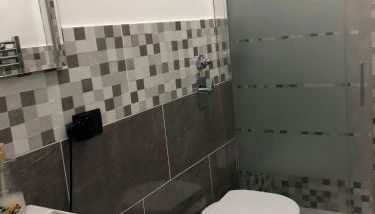 n&ghomesweethome Monet Elegante appartamento casa vacanze - affari - Foto 2