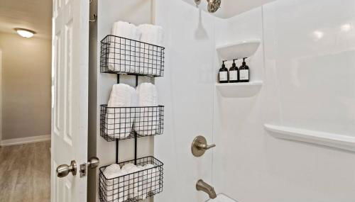 Chic & Spacious Fully Equipped 2BD Apt W/Parking - Foto 5