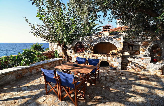 Sofia Limeni Seafront - Photo 9