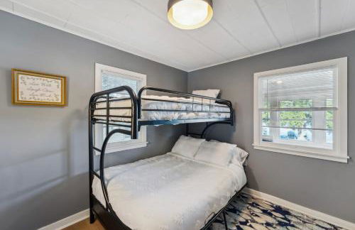 Delavan Retreat with Patio on Turtle Lake! - Foto 16