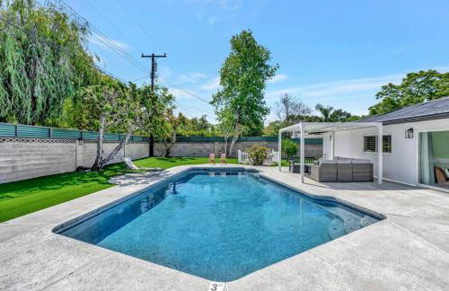 New cheerful villa, Pool, Spa, Mini Golf, Game room, Fire pit next to Disneyland - Foto 26