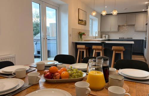 Bromholme Cottage Bacton - Sleeps 10, hot tub, close to beach - Photo 28