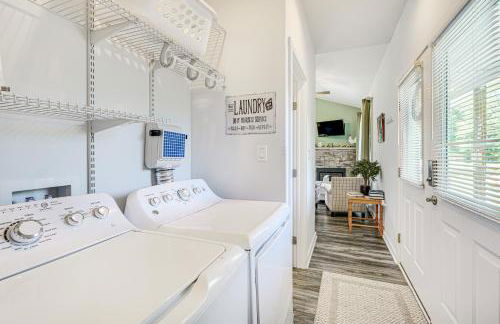 Close to Slopes Lakeside Cottage in Pocono Mtns - Foto 13