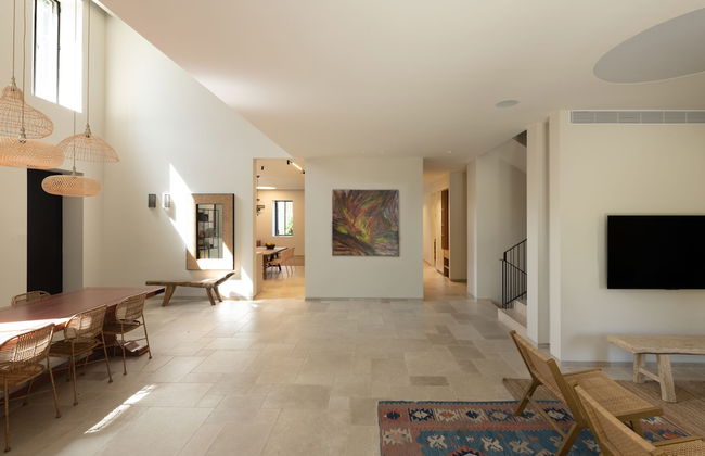 The Y House - Photo 31