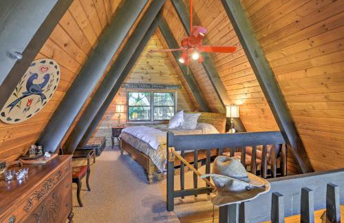 Irwin A-Frame Cabin with Deck and Mountain Views! - Foto 12
