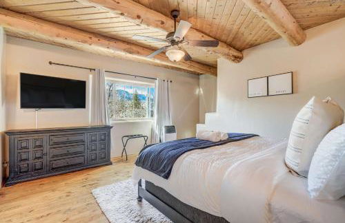 Adobe del Sur Architectural Gem Near Broadmoor - Foto 28