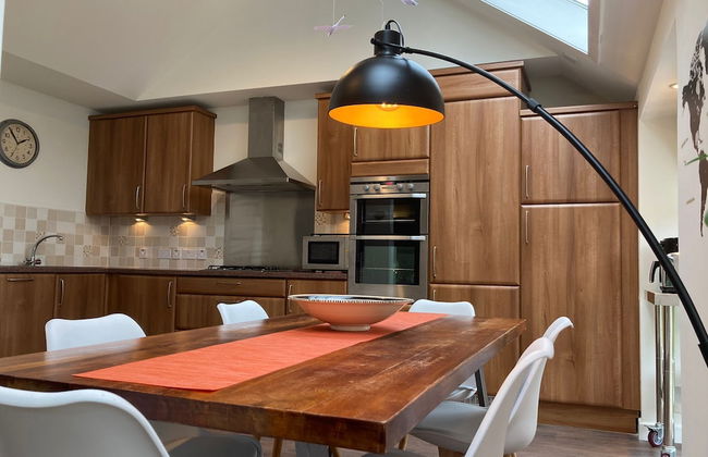 Lovely Riverside Perthshire Flat - Sleeps 8 - Foto 13