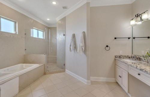 Charming 2 Story Retreat home - Foto 19