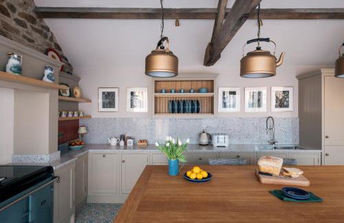 Stonelow Cottage - Photo 8