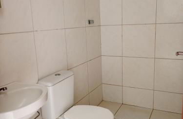 Casa mobiliada 2 Com 4 camas e 2 quartos com ar condicionado - Foto 13