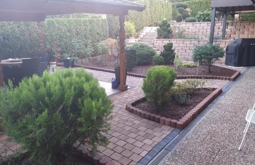 2-Zimmer Ferienwohnung mit überdachten Sitzplatz im Garten - Foto 2
