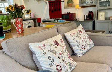 Charming Dog-Friendly Guesthouse - Foto 37