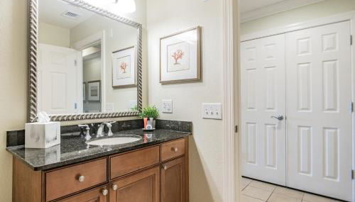 A DISNEY REUNION! Spacious And Spectacular, 5 Heated Pools, Sleeps 8, Overlooking Acres Of Views, LOW Rates! - Foto 3