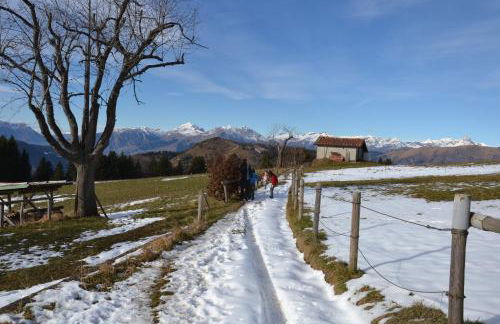 Mountain and Iseo Lake Mountain Lake Iseo Hospitality - Photo 14