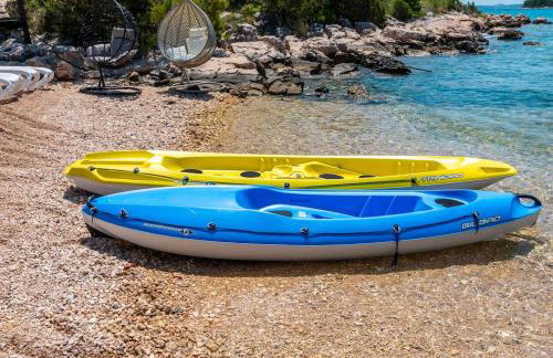 Cozy and Chic Little House with Pool Ivinj-2 - Foto 56