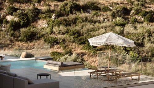 Elle Lux Villa, Essence of Endless Blue, By ThinkVilla - Foto 3, sunbed