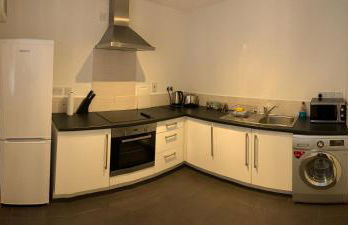 Aberdeen Serviced Apartments - Bloomfield - Photo 10