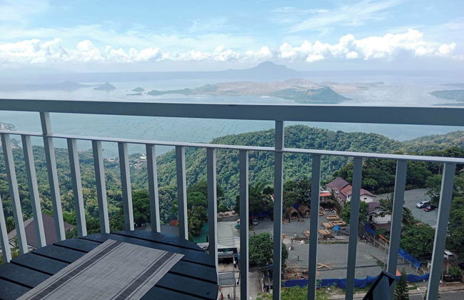 Deluxe Family Room in Tagaytay With Taal Lake View - Foto 24
