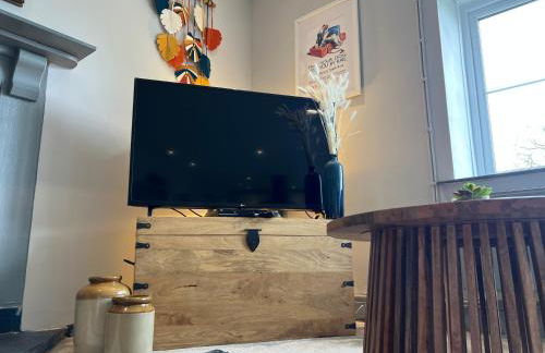 Spacious 4 Bedroom Farmhouse - Photo 15