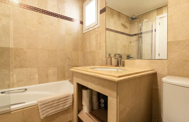 Cozy Garden Apartment by Sea - Foto 6