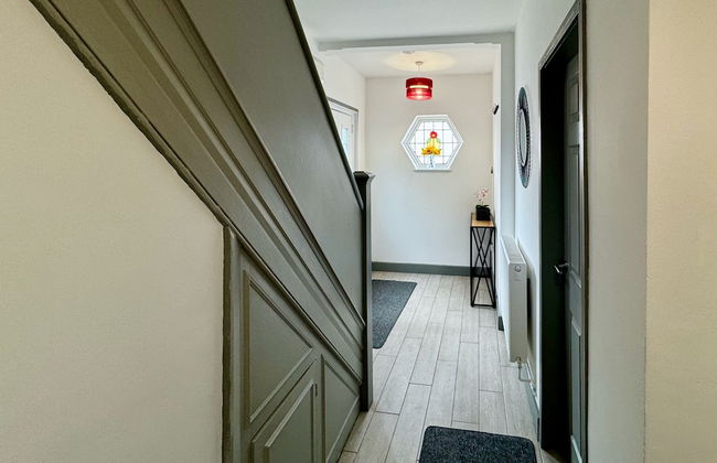 Lenhurst House - Photo 2