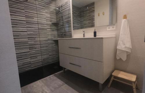 Apartamento nuevo en el centro con garaje - Foto 12