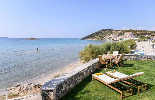 BeachSide Escape Apartments - Photo 11