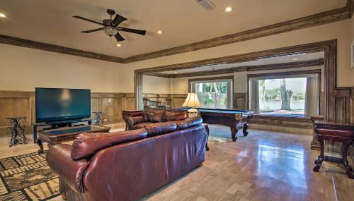 Private Pool Lakefront Harlingen Home - Foto 5