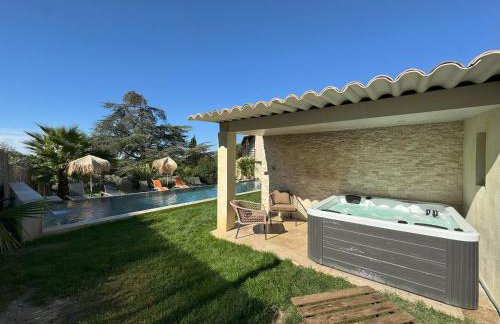 Slpendid villa with heated pool and Jacuzzi for 12 people in Saint-chamas - Foto 3