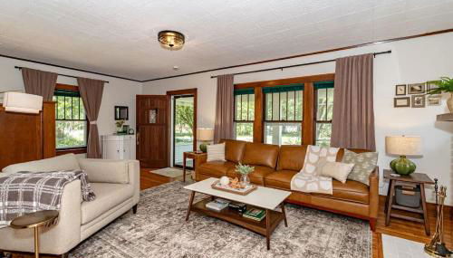 615 Ash Avenue - Modern Retreat w Hot Tub - Foto 5