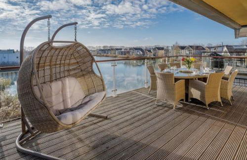 Wren Lodge HM11 HOT TUB Lakeside Spa Property - Foto 7