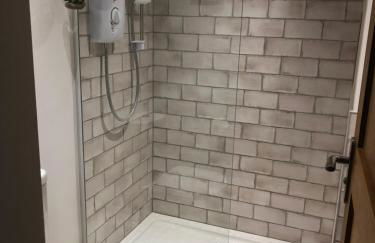 The Bolthole - Photo 33