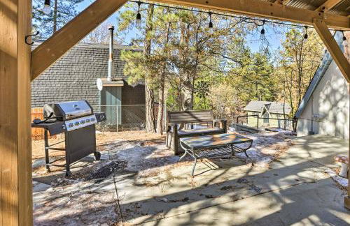 Cozy A-Frame with Hot Tub Near Arrowbear Lake! - Foto 21
